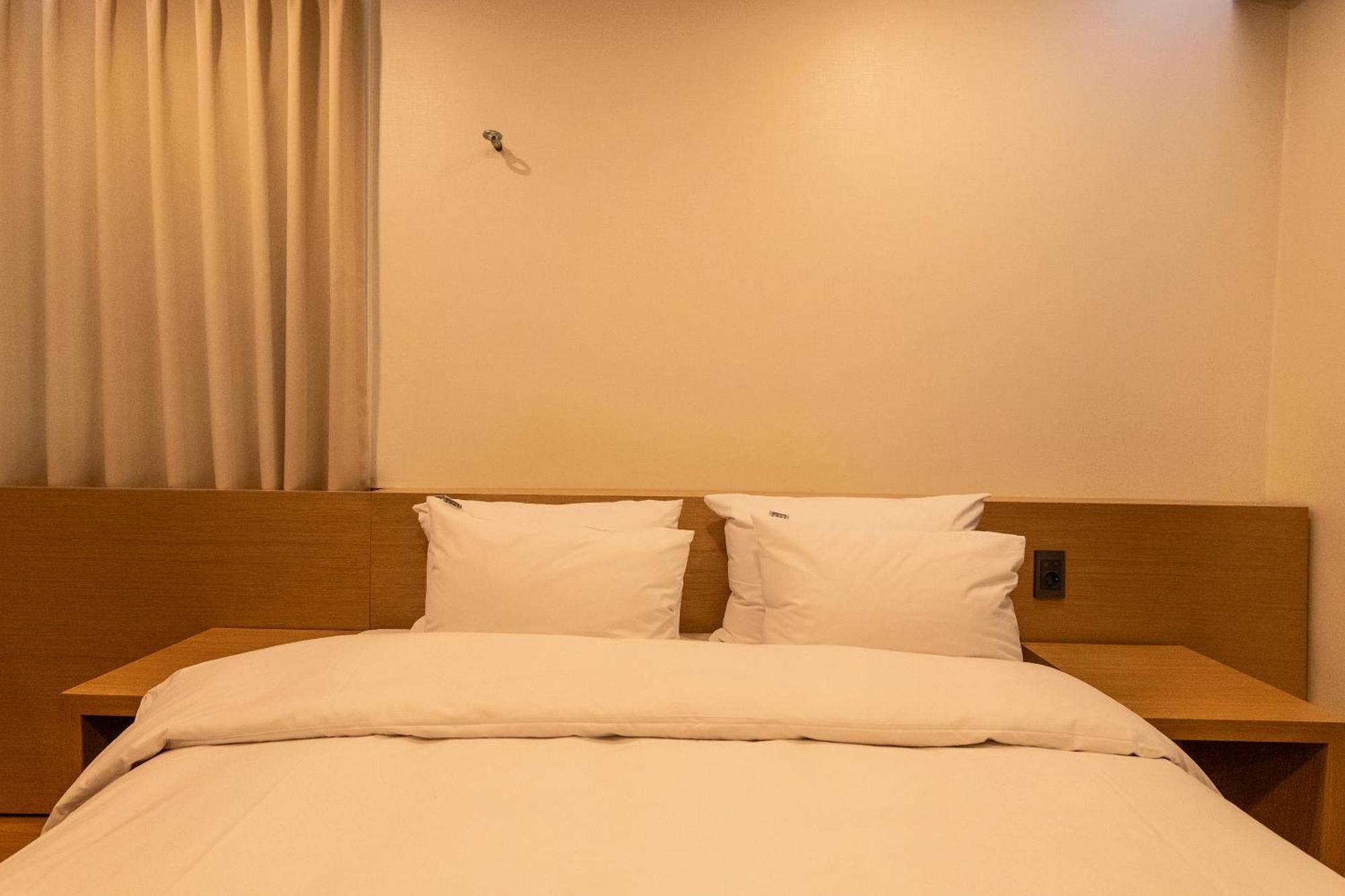 H Avenue Chuncheon Hotell Exteriör bild